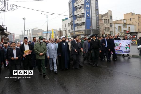 حضور مردم شهر قدس در راهپیمایی ۱۳ آبان