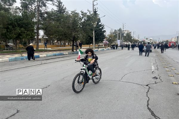 راهپیمایی سیزده آبان در شهر ایلام