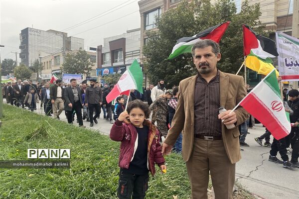 راهپیمایی سیزده آبان در شهر ایلام