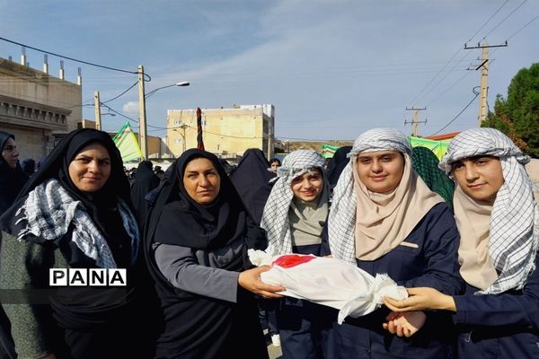 راهپیمایی 13 آبان ماه در شهرستان دره شهر