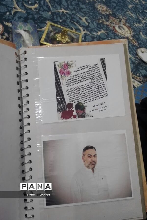 دیدار دانش‌آموزان شادگانی  با خانواده شهدا