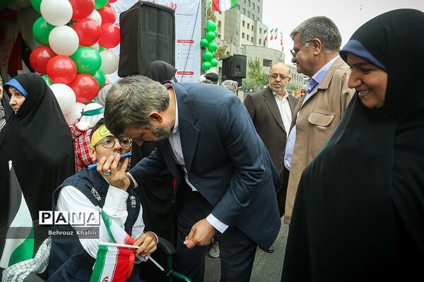 راهپیمایی 13 آبان در تهران