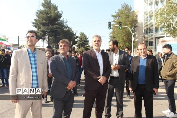 حضور فرزندان سلیمانی در راهپیمایی 13 آبان