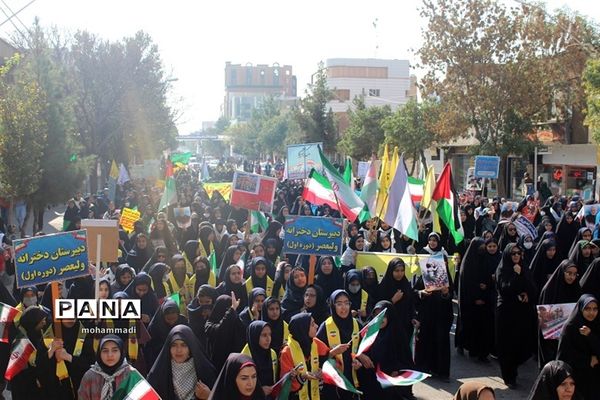 حضور فرزندان سلیمانی در راهپیمایی 13 آبان