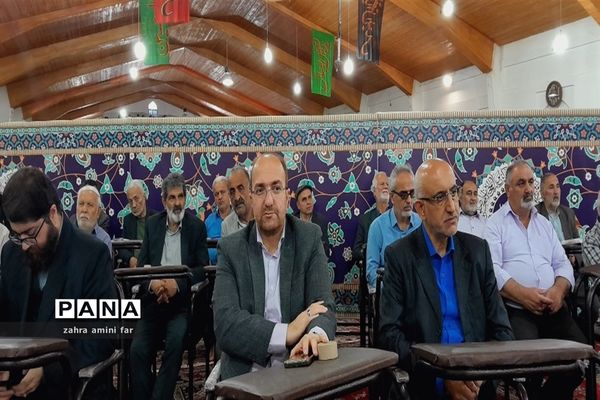 اقامه نماز جمعه در نور