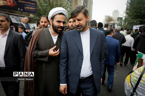 راهپیمایی ۱۳ آبان در تهران