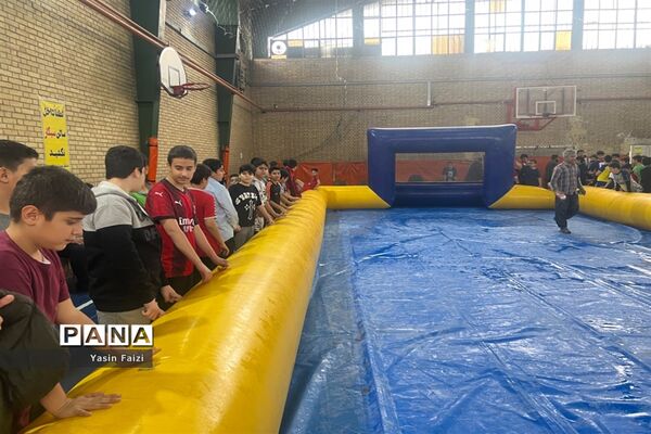 مراسم ۱۳ آبان روز دانش‌آموز