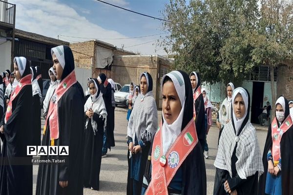 راهپیمایی  یوم الله ۱۳ آبان ماه در شهرستان بام و صفی آباد