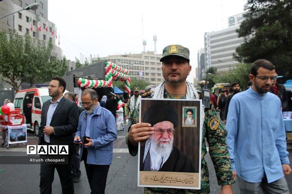 مراسم راهپیمایی ۱۳ آبان