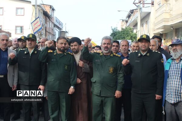 راهپیمایی روز دانش‌آموز در گلوگاه