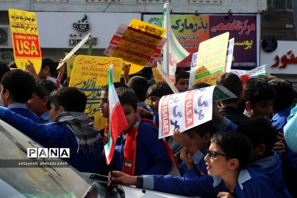 راهپیمایی روز دانش‌آموز در گلوگاه