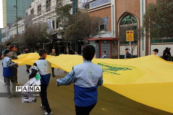 حضور پرشور دانش‌آموزان در راهپیمایی 13 آبان