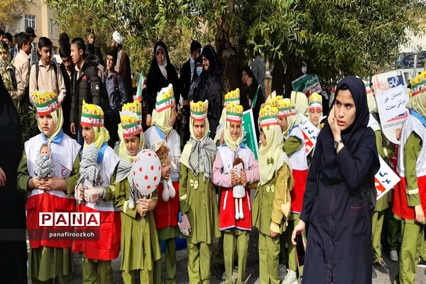برگزاری راهپیمایی  یوم‌الله ۱۳ آبان در شهرستان فیروزکوه