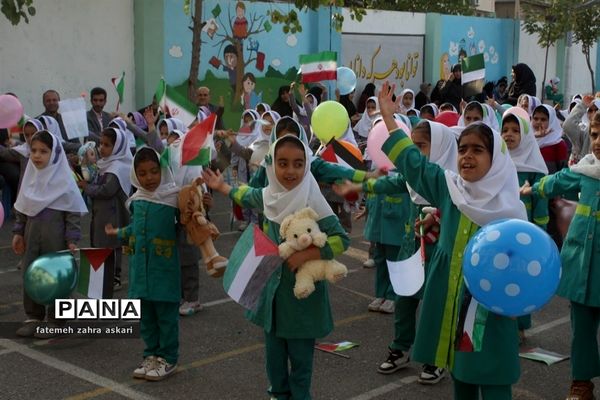 نواختن زنگ استکبارستیزی و پویش فریاد عروسک‌ها در گلوگاه