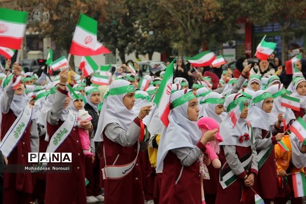 حضور باشکوه مردم شهرستان اسلامشهر در راهپیمایی یوم‌الله سیزدهم آبان