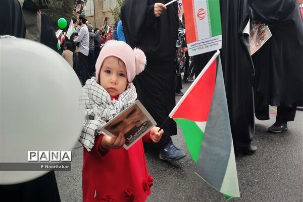 راهپیمایی روز دانش‌آموز و حمایت از مردم مظلوم فلسطین
