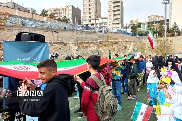 راهپیمایی ۱۳ آبان و روز دانش‌آموز در رودهن