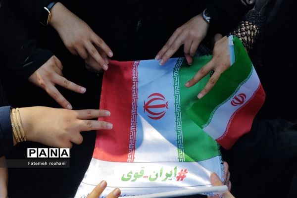 راهپیمایی روز سیزده‌آبان در خلیل‌آباد