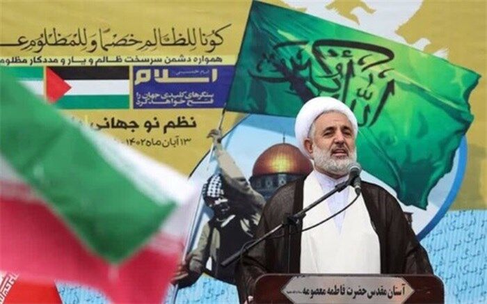 جمعیت سیل‌آسای ۱۳ آبان هر رژیم طاغوتی را به لرزه می‌اندازد
