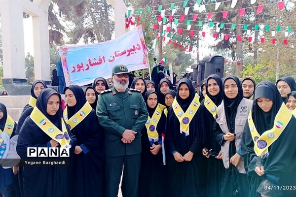 راهپیمایی باشکوه و کم نظیر ۱۳ آبان در شهرستان سبزوار