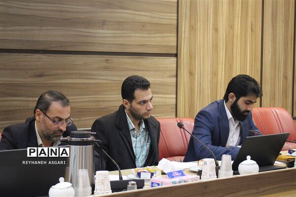 نشست هم‌اندیشی ستاد تعلیم و تربیت شورای عالی انقلاب فرهنگی با حوزه معاونت پرورشی و فرهنگی آموزش و پرورش شهرستان‌های استان تهران