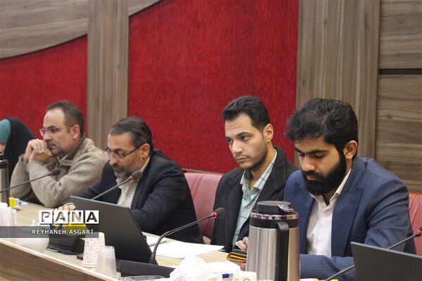 نشست هم‌اندیشی ستاد تعلیم و تربیت شورای عالی انقلاب فرهنگی با حوزه معاونت پرورشی و فرهنگی آموزش و پرورش شهرستان‌های استان تهران