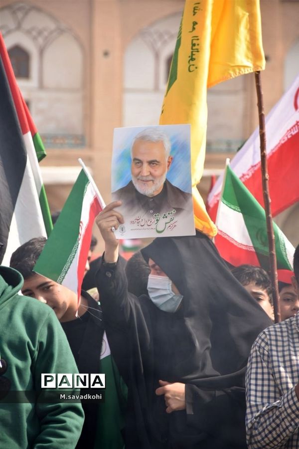 حماسه استکبار ستییزی مردم اصفهان در ۱۳ آبان