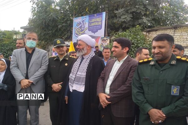 راهپیمایی روز دانش‌آموز در شهرستان میاندورود