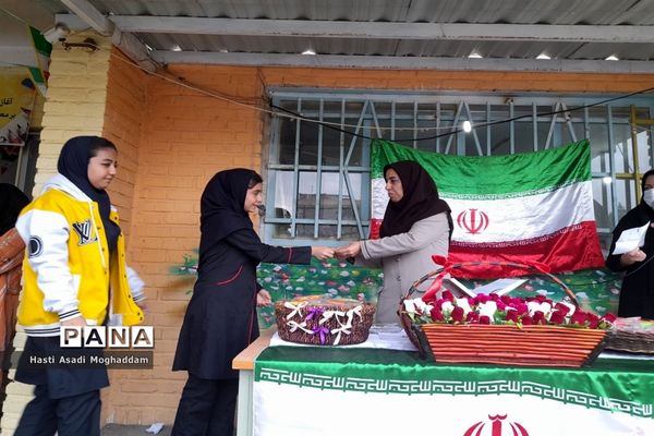 گرامیداشت روز دانش‌آموز در مدارس ملارد