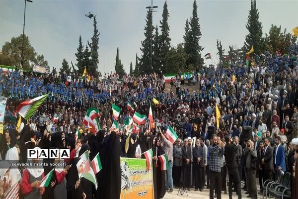 راهپیمایی روز دانش‌آموز در ساری