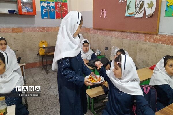 جشن روز دانش‌آموز دردبستان شهید صابری قائمشهر