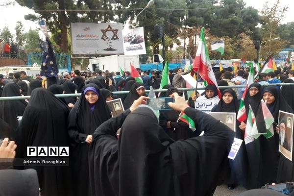 راهپیمایی ۱۳ آبان در تهران