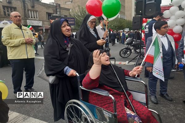 راهپیمایی ۱۳ آبان در تهران