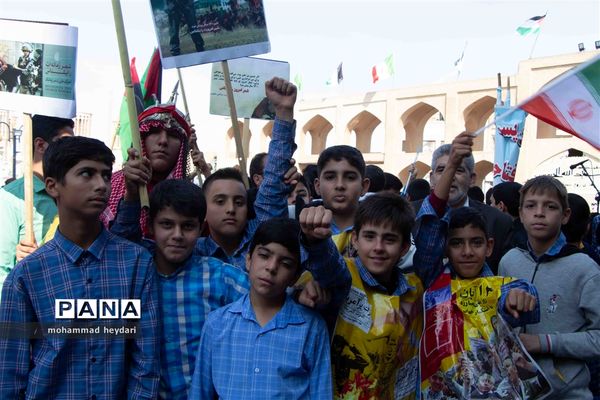 یوم الله سیزده آبان در یزد