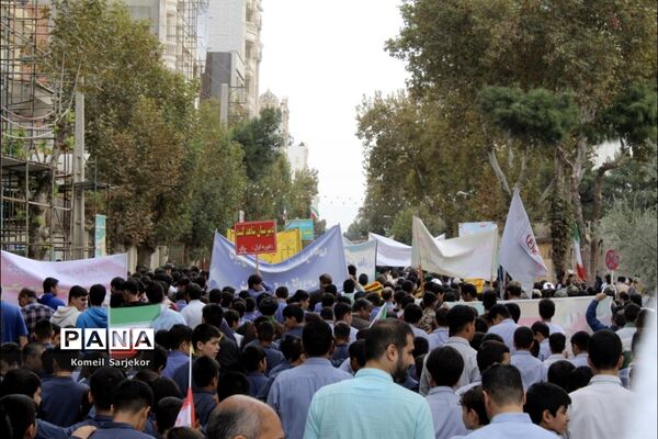 راهپیمایی یوم الله سیزده آبان در شهرستان گنبد کاووس