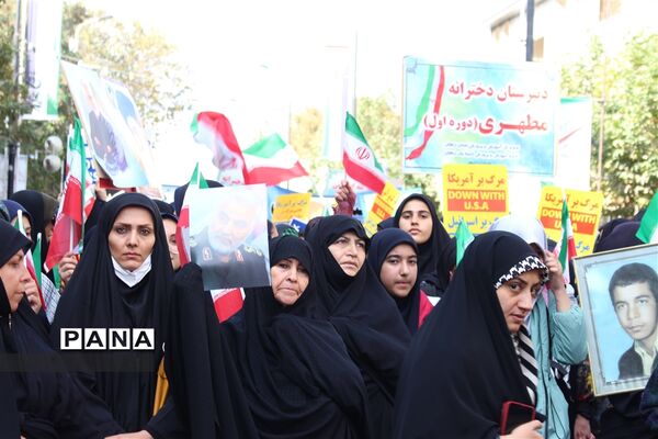 راهپیمایی ۱۳آبان در زنجان