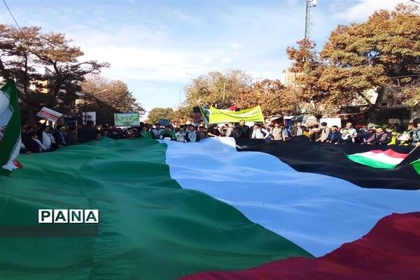 حضور تشکل‌های دانش‌آموزی در راهپیمایی ۱۳آبان