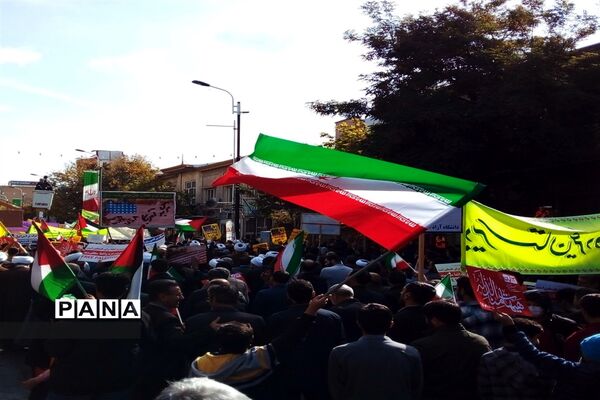 حضور تشکل‌های دانش‌آموزی در راهپیمایی ۱۳آبان