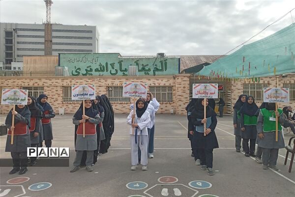 برگزاری مراسم المپیاد ورزشی و 13آبان در دبیرستان شاهد فاطمیه (س)
