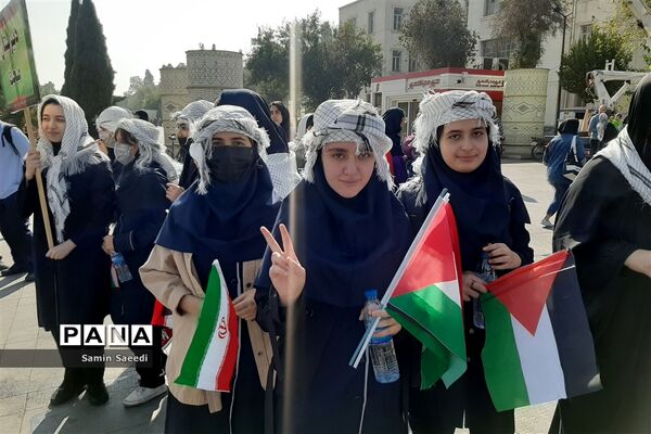 دانش‌آموزان و فرهنگیان بار دیگر در 13 آبان ماه حماسه آفریدند