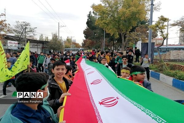 راهپیمایی یوم الله ۱۳ آبان ۱۴۰۲ مرکز آموزشی و فرهنگی سما شهرستان شیروان