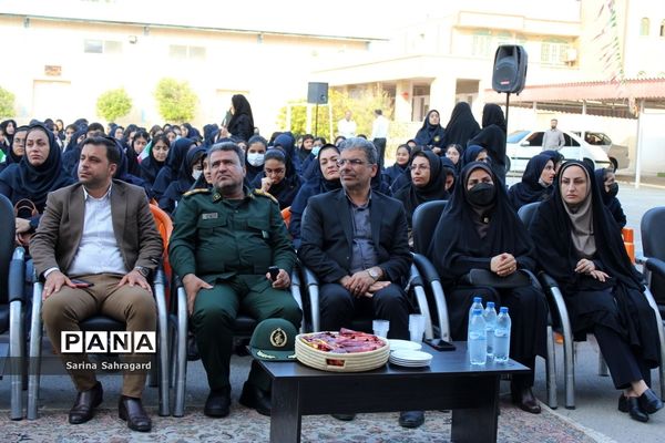 زنگ استکبارستیزی در مدارس استان بوشهر