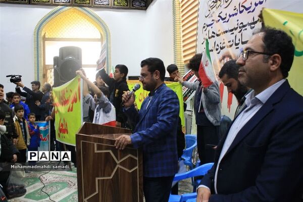 تجمع دانش‌آموزان انقلابی در مسجد جامع دلیجان