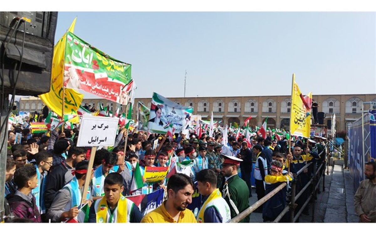 دانش آموزان به هویت ملی خود اهمیت دهند ، قطعا می توانند عناصر موثرتری در اداره جامعه باشند