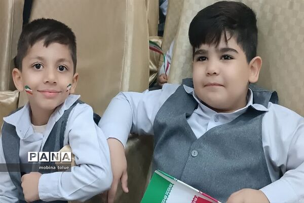 مراسم گرامیداشت هفته دانش‌آموز در مدرسه برهان علم