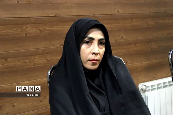 جلسه تخصصی مدیران ابتدایی ناحیه یک بهارستان