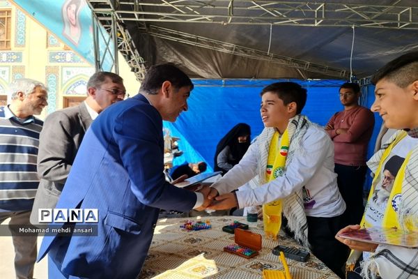 غرفه فرهنگی سازمان دانش‌آموزی ناحیه 2 شیراز حرم مطهر شاهچراغ (ع)