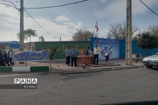 تجدید میثاق مردم جعفریه قم با آرمان‌های انقلاب در راهپیمایی13 آبان