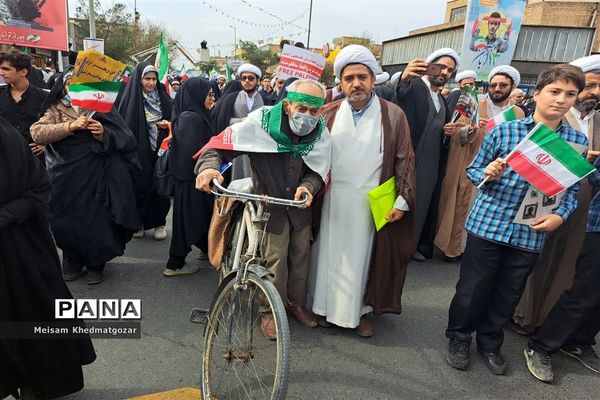خروش طوفانی مردم قم در راهپیمایی روز ملی مبارزه با استکبار جهانی-1