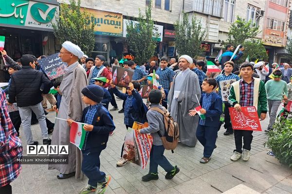 خروش طوفانی مردم قم در راهپیمایی روز ملی مبارزه با استکبار جهانی-1